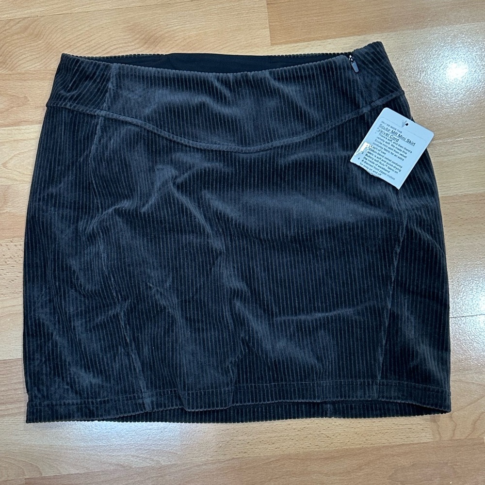Brand New Lululemon Scuba MR Mini Skirt, Velvet Cord